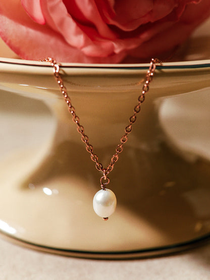 Minimalist Pearl Pendant Necklace