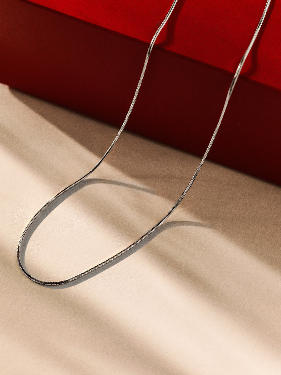 Stylish and Modern Slow Chain