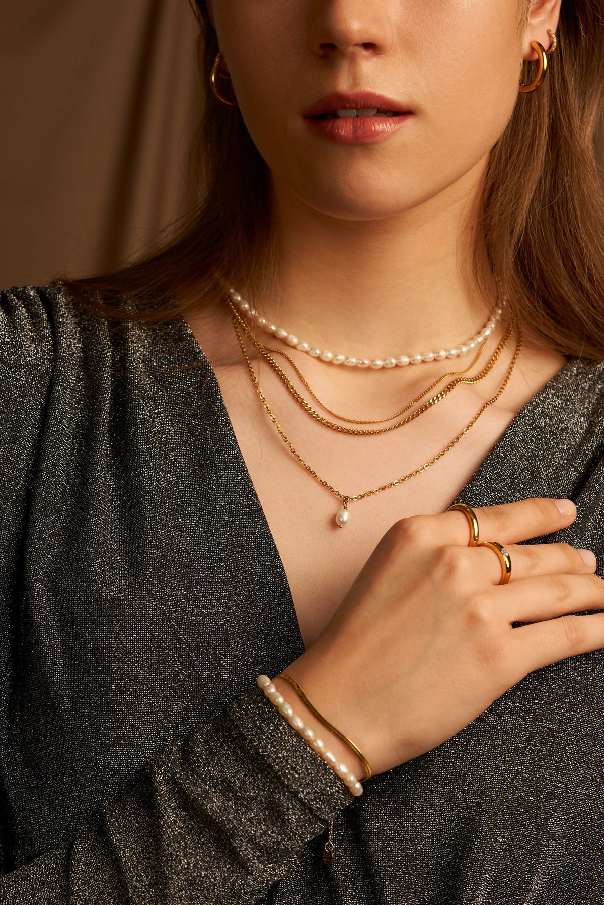 Minimalist Pearl Pendant Necklace
