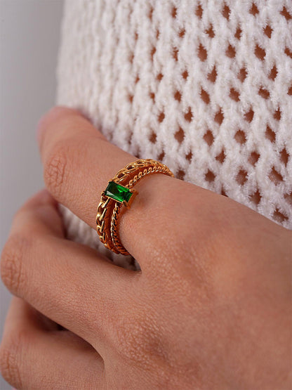 Elegante Anillo Espiral Verde