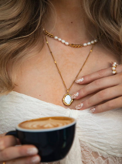 Elegante Anillo De Perlas