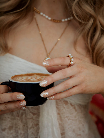 Elegante Anillo De Perlas