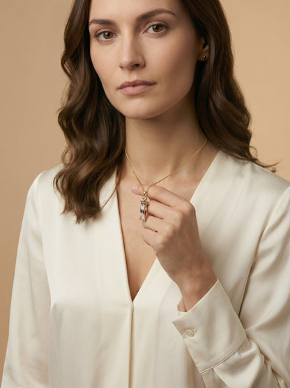 Collar " EL ABRAZO DEL AMOR "